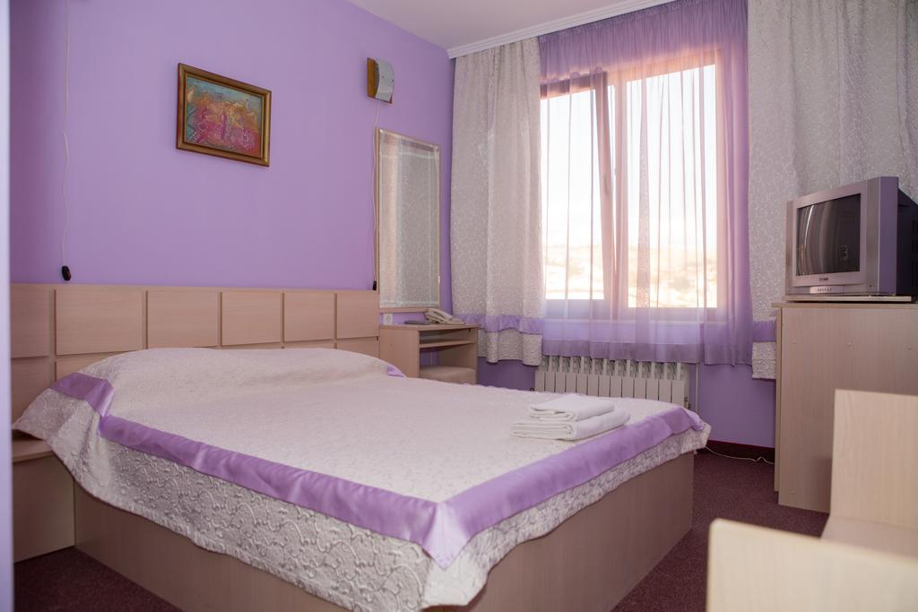 Hotel Семеен Хотел Сокол Sandanski Zimmer foto